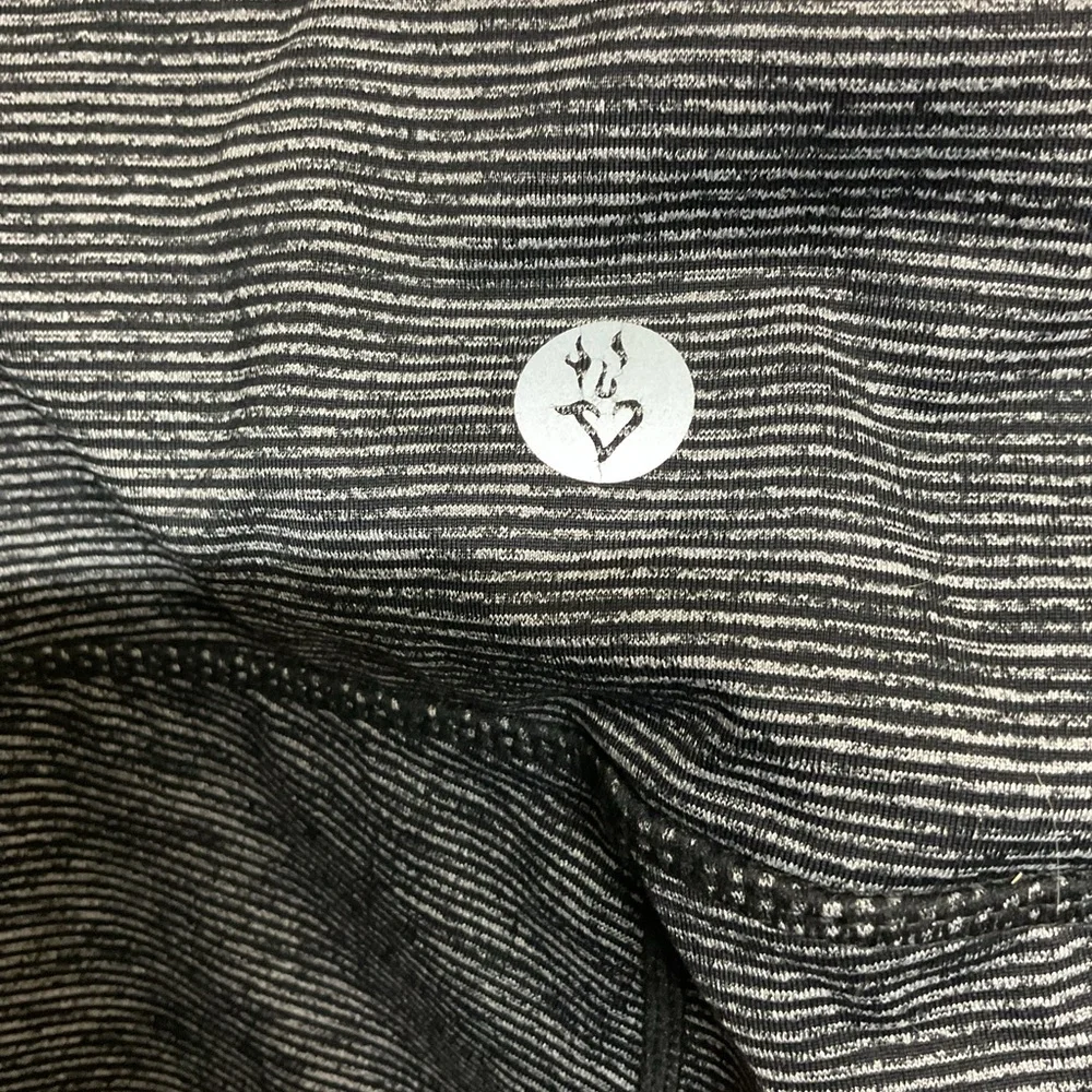 Torrid Black and White Striped Active Capri Leggings - Picture 4 of 4